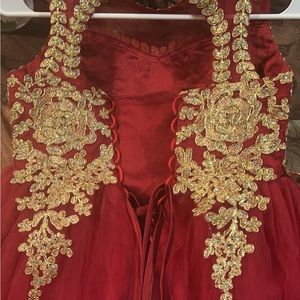 Children’s formal gown size 10 BRAND NEW NEVER WORN